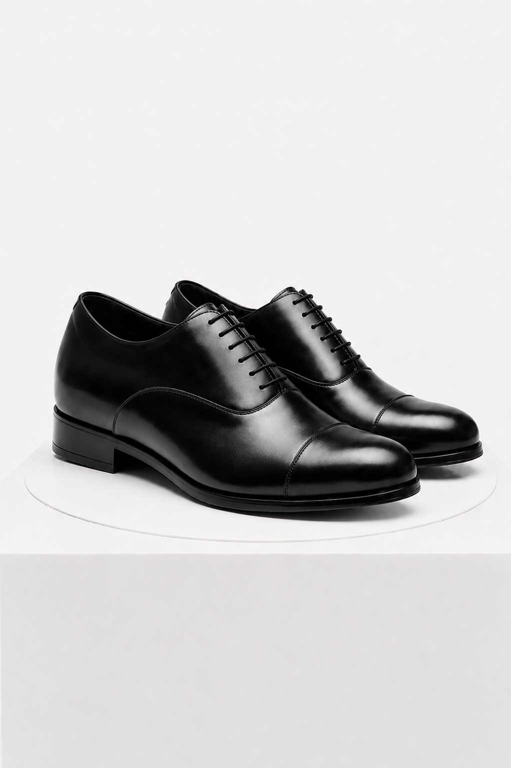 Label Oxford in Leather